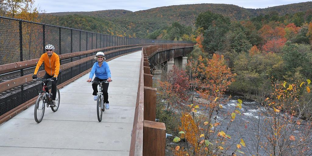 Rail-with-Trail  Rails-to-Trails Conservancy