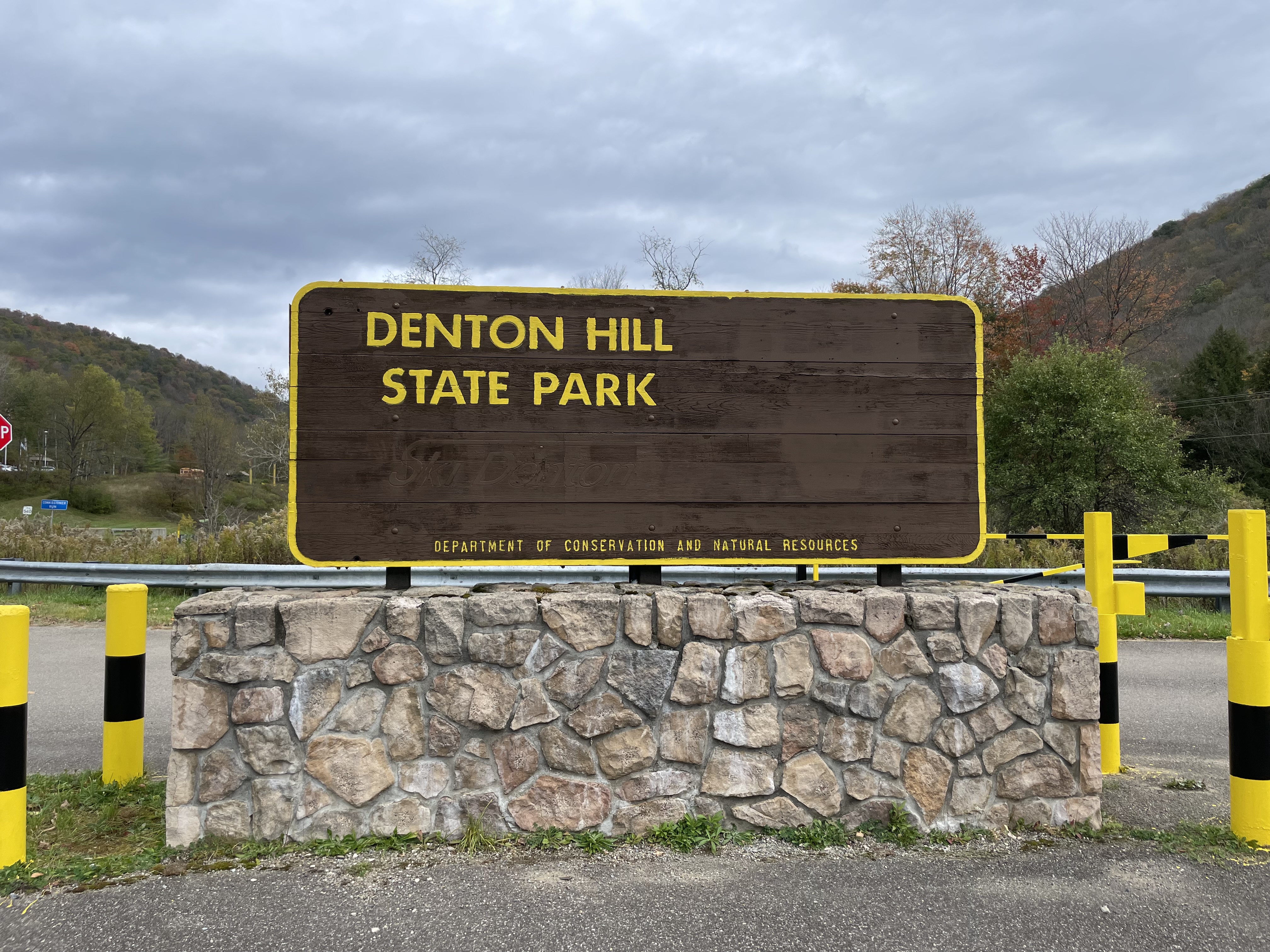 Denton Hill Entry Sign photograph